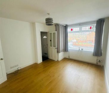 2 bedroom semi-detached house to rent - Photo 6