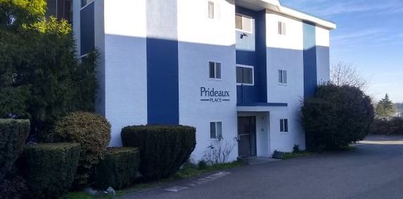 Centrally located in Nanaimo - Photo 2