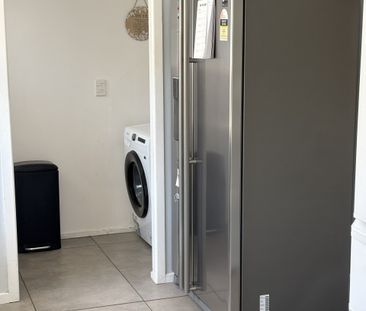 Three bedrooms - Cambridge East - Photo 2