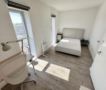 4 bedroom townhouse to rent - Photo 3