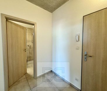 Pronájem bytu 1+kk 38 m2 - Fotografie 6