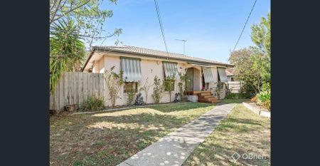 Three Bedroom Home with Large Living Areas - Photo 5