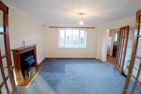 3 bedroom semi-detached house to rent - Photo 2