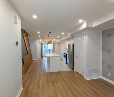 For Lease - 2500 Hill Rise Court Unit# 121, Oshawa, Ontario - Photo 4