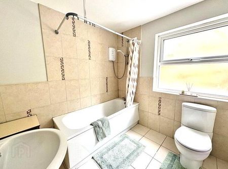 38 Cecil Street, Newry, BT35 6AU - Photo 4