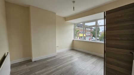 3 bedroom end of terrace house to rent - Photo 4