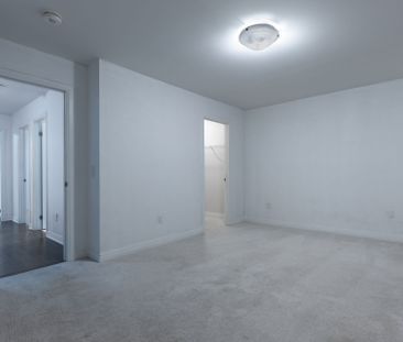 For Lease - 110 yale Drive, Hamilton, Ontario - Photo 3