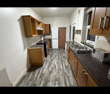 Room in a Shared House, Passey Road, B13 - Photo 6