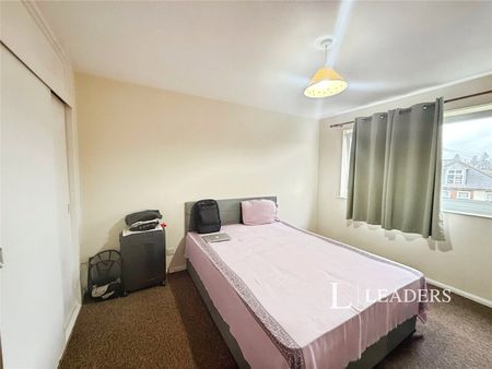 2 bedroom apartment to rent St. Lukes Court, Crescent Way, Burgess Hill, RH15 - Photo 4