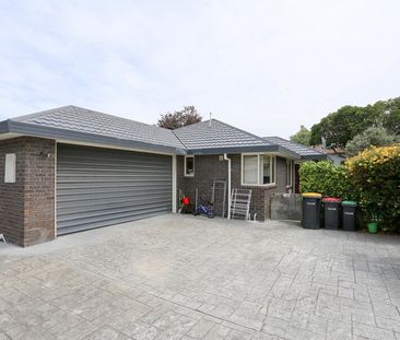 Immaculate 2 bedroom unit - Photo 5