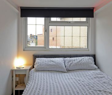 1 Bed Flat, London, SE26 - Photo 6