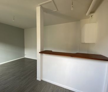Appartement RUE DE COURCELLES - - Photo 3