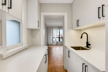 For Lease - 633 St Clair Avenue Unit# Upper, Toronto, Ontario - Photo 4