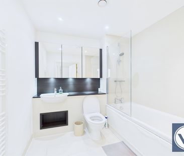Apartment to Rent: Waterside Heights, Booth Road, E16 - Photo 4