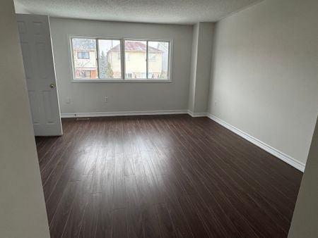 For Lease - 16 Langdale Crescent, Brampton, Ontario - Photo 2