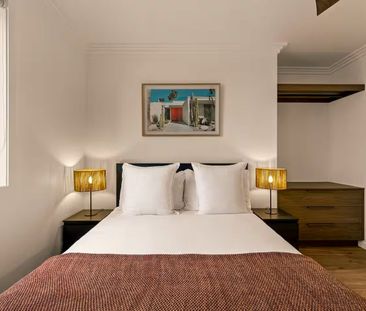 Blue Ribbon Townhouse – Beach and Café Lifestyle in the Heart of To... - Photo 6