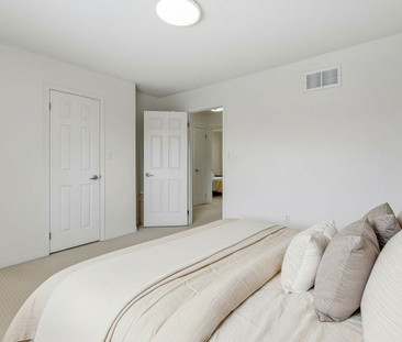 For Lease - 2455 Springforest Drive, Oakville, Ontario - Photo 5