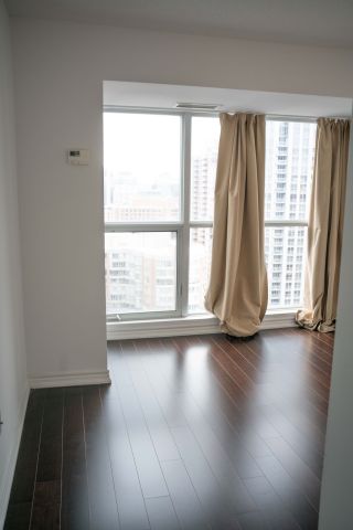 For Lease - 386 Yonge Street Unit# 2310, Toronto, Ontario - Photo 3