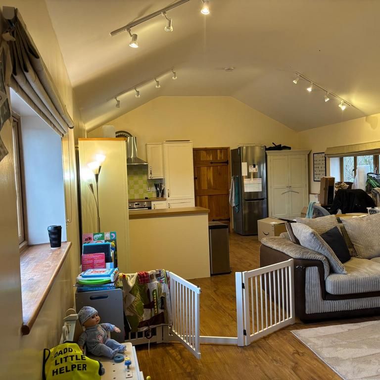 2 bedroom detached house to rent - Photo 1