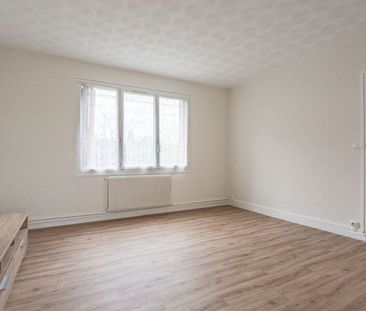 Appartement à louer 4 pièces • 62,81 m2 Sainte-Geneviève-des-Bois - Photo 3