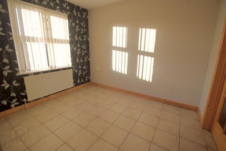 2 Orchard Court, Portglenone, Ballymena, BT44 8DT - Photo 5