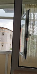 300 euro! Garsoniera Gara Nicolina - Fotografie 4