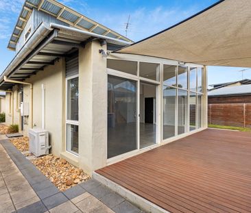 Rear Unit with Quiet Courtyard - Photo 1