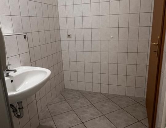 Helle 2-Zi.-Wohnung mit Balkon in ruhiger, gehobener Lage, EG - Foto 1