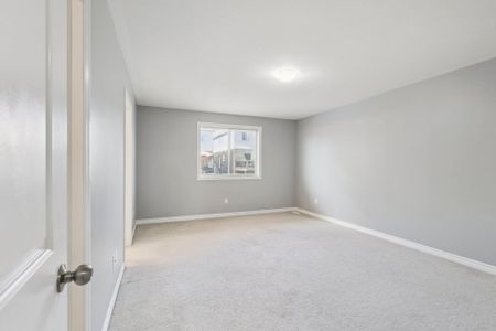 For Lease - 30 Vipond Street, Guelph, Ontario - Photo 4