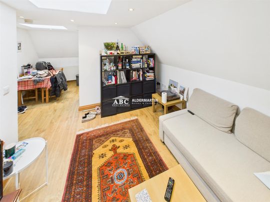 Ossulton Way, N2 0DS, East Finchley - Photo 1