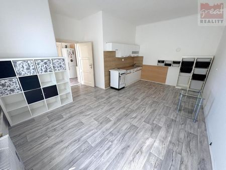 Pronájem bytu 2+kk 69 m2 - Фото 2