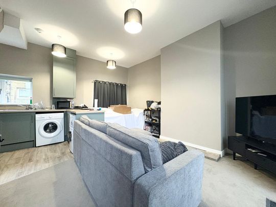 Bentfield Cottages, Bradford, Clayton - Photo 1