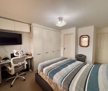 CobblestoneDrive, SWADLINCOTE - Photo 1