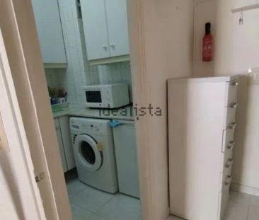 Alquiler de piso en Calle de la Luna - Photo 4