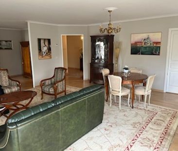 Location Appartement 5 pièces 123m² LE BOUSCAT 33110 - Photo 1