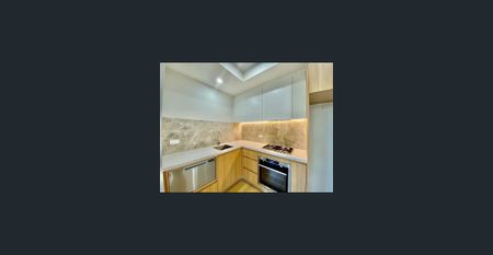 Sunny One Bedroom Apartment - Photo 5