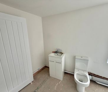 Cheapside, Taunton, Somerset - Photo 1