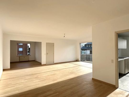 Appartement te huur - Foto 1