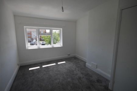 NEWPORT - £1,100 pcm - Photo 5
