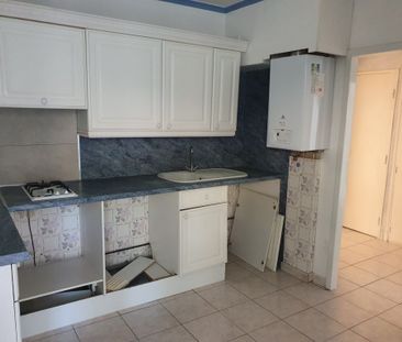 Location Appartement 3 pièces 60m² LES PENNES MIRABEAU 13170 - Photo 2