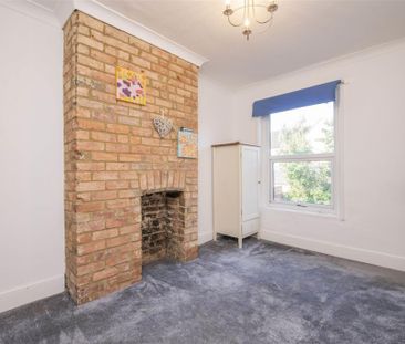 2 bed House - Mid Terrace To Let - Photo 5