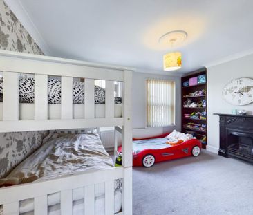 3 bedroom semi-detached house to rent - Photo 4