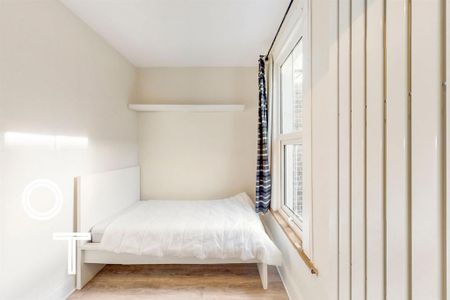 2 bedroom end of terrace house to rent - Photo 4