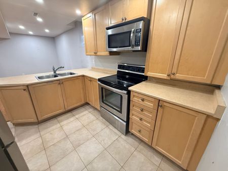 For Lease - 13 Marotta Avenue, Brampton, Ontario - Photo 2