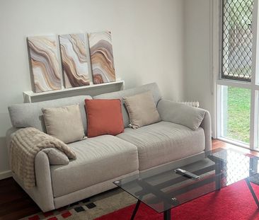 Armadale - Photo 1