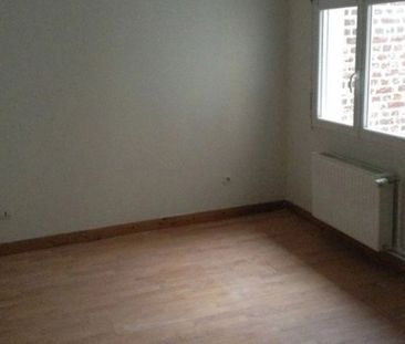 Location Appartement 2 pièces 67 m2 à Saint-Quentin - Photo 3