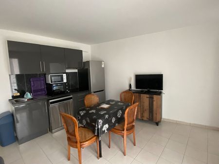 Location Appartement 2 pièces 36m² - Photo 4