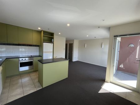 Central Living on Waller! - Photo 2