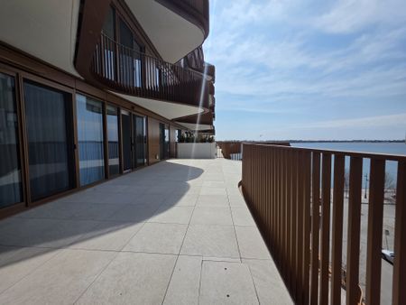 For Lease - 155 Merchants Wharf N/A Unit# 515, Toronto, Ontario - Photo 2