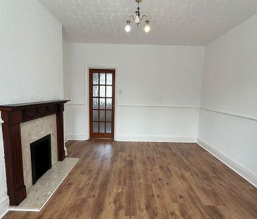 2 bedroom semi-detached house to rent - Photo 3